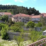 Pulic Apartament Skradin