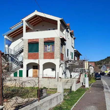 Apartment Pulic *