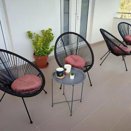 Pulic Apartament