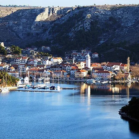 Pulic Apartment Skradin