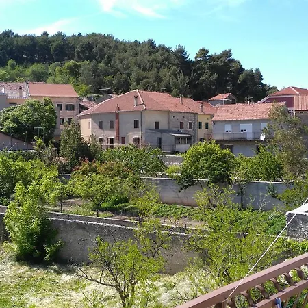 Pulic Apartamento Skradin